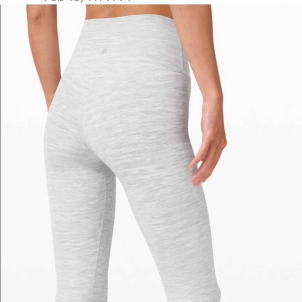 SALE Lululemon Wunder Under leggings grey and white size 8